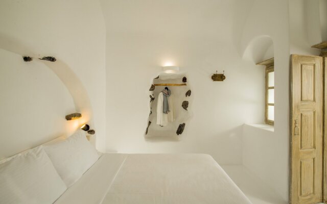 Nano Oia Villas