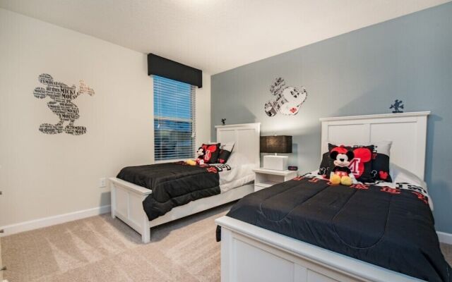 9-Bedroom Villa in Davenport 9000HS