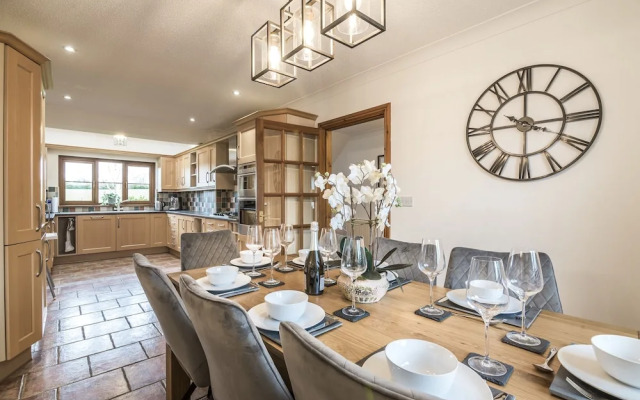 French Fields - 4 Bedroom - St Florence