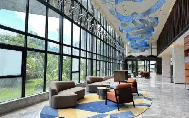 Hampton by Hilton Haikou East Railway station