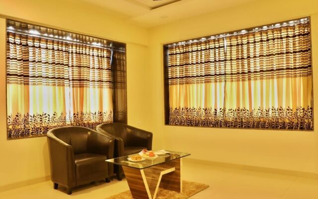 Click Hotel Sagar Plaza Chakan, Pune