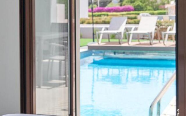 Angie Luxury Beach Villas