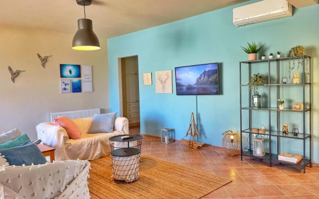 "IRIDA" 4-BDR Villa, Amazing Sunset & Sea Views