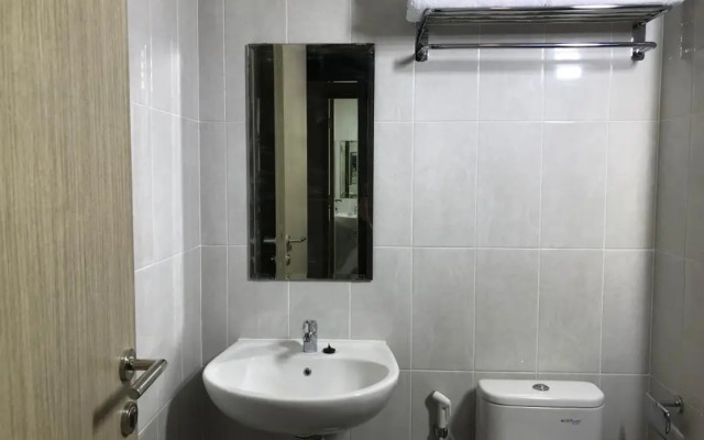 Front One Hotel Gresik