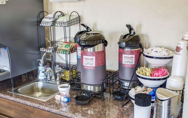 Comfort Inn & Suites Greeley