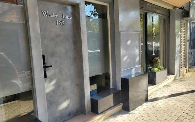 Wander Luxe