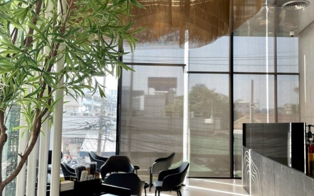 Koo Hotel