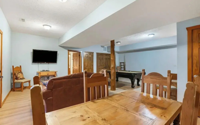 Kemper's Cabin in the Ozarks - Onsite Amenities