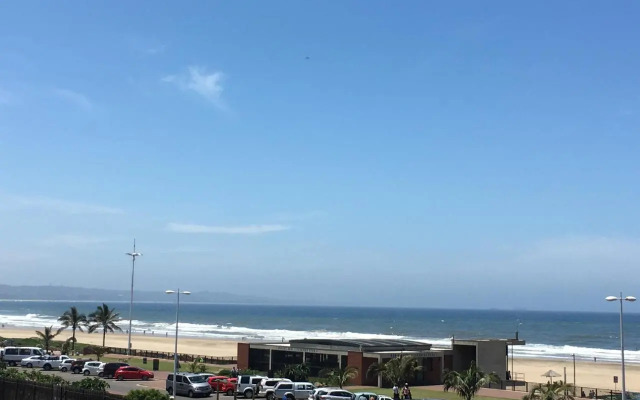 206 Tenbury Beach Apartment