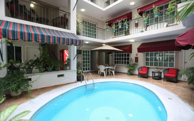 Boca Inn Hotel & Suites