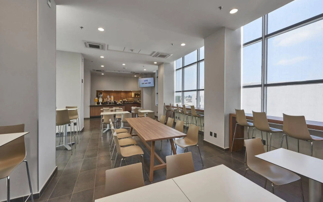 City Express by Marriott Ciudad De México La Raza