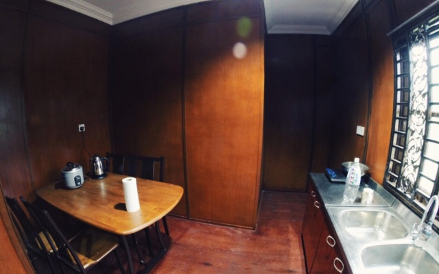 Wood Valley Lodge – Guest Rooms – Kangar