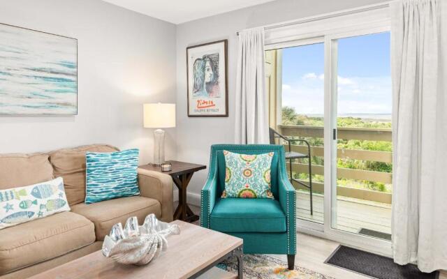 Lighthouse Point 20B