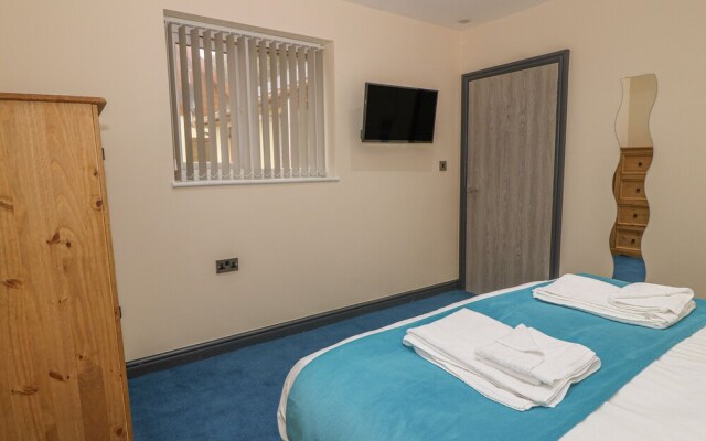 Snowdon Lodge