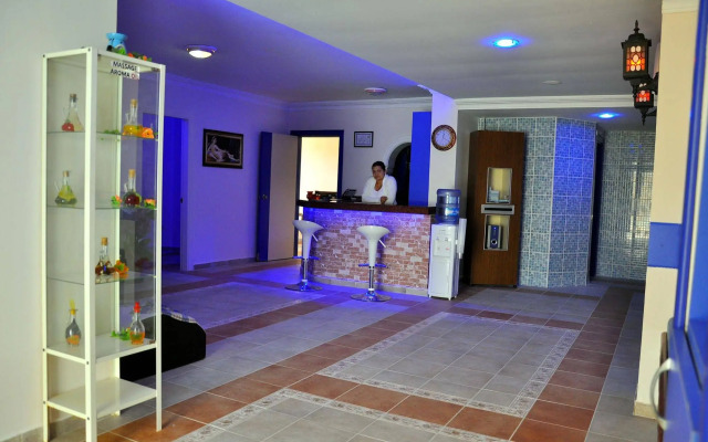 Blue Night Hotel