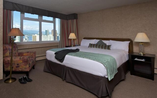 Coast Plaza Hotel and Suites