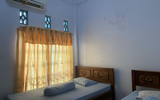 Hotel O Wisma Awal Fajar Syariah Near Mars Gym Bulukumba