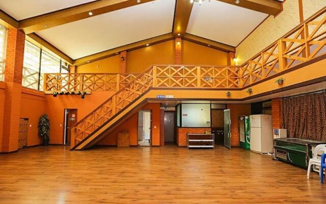 Gurye Leisure House Pension