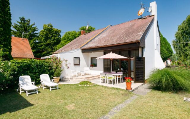 House Suzy Balatonfenyves