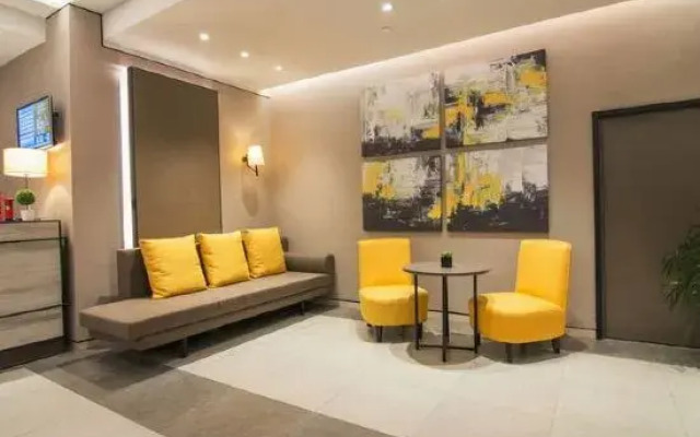 Homeinn Plus Hotel (Tai'an Dongyue Street Renault Wuyue Plaza)