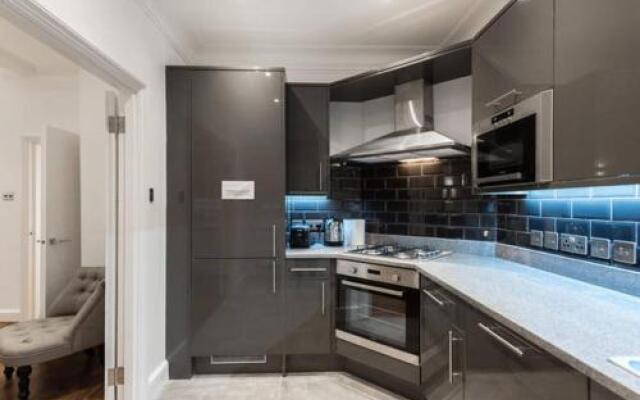 Fleet Street Apartment 3
