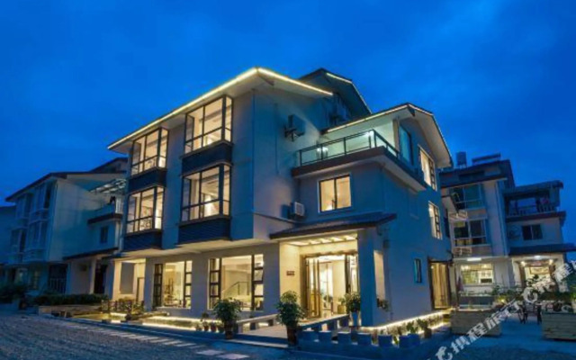 Wuyishan Seclusion Inn