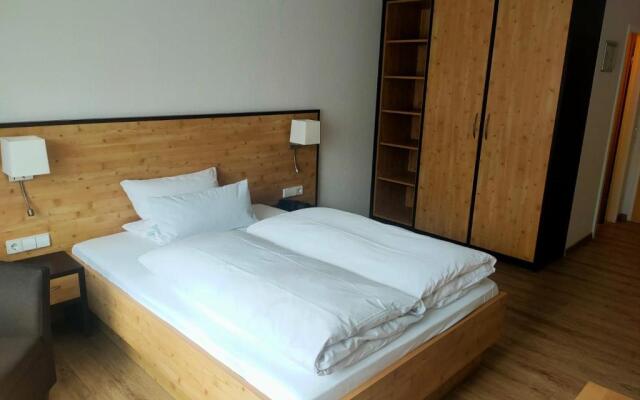 Hotel Löwen by Mastiff