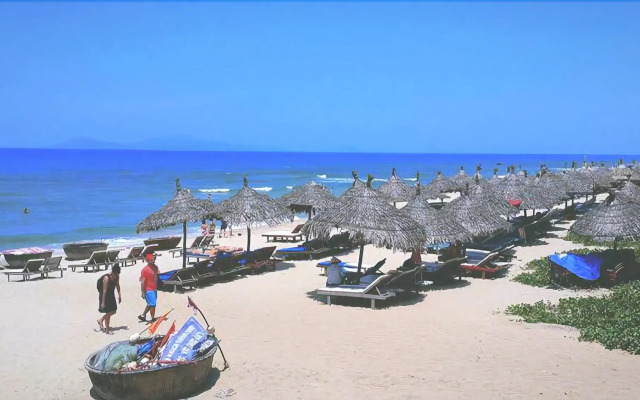 Tan Thanh Family Beach Home
