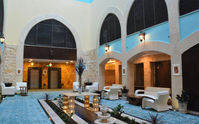 Saray Hotel