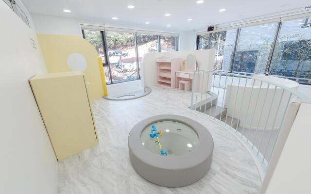 Gyeongju Beclassy Kids Poolvilla Bulgooksajeom