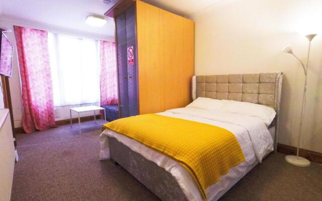 Flat 1 at 6 Taunton Mews