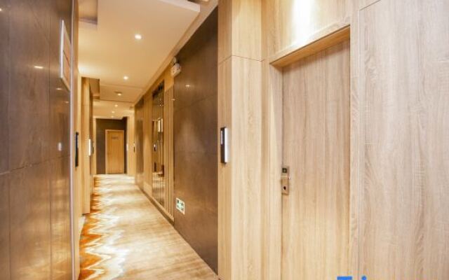 Qingmu Inns (Nanjing Longjiang Metro Station New City Plaza)