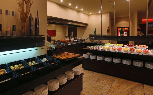 Real InterContinental San Salvador at Metrocentro Mall by IHG