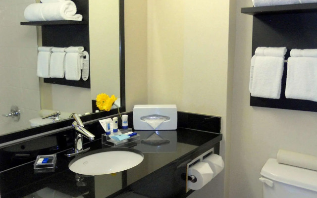 Park Inn & Suites by Radisson, Vancouver