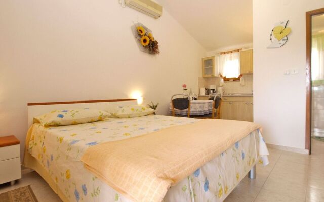 Apartment 1644