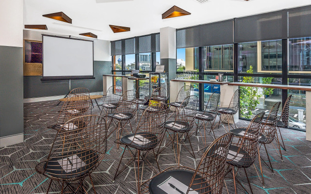 Rydges Perth Kings Square