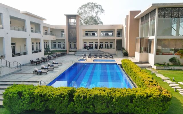 Spree Resort at Century Wintersun