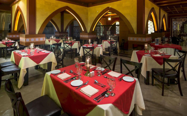 Jasmine Palace Resort & Spa