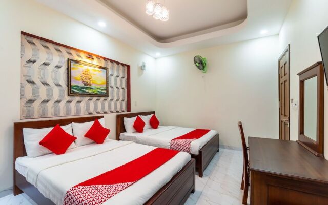 Oyo 222 Queen Hotel