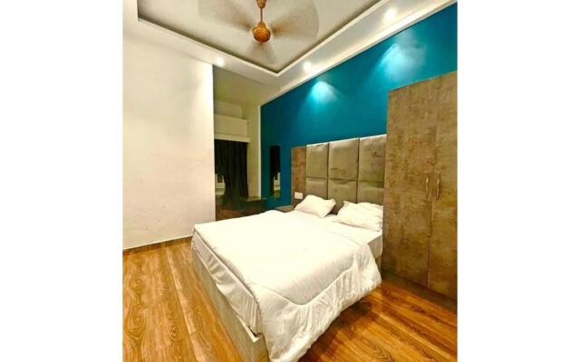 Hotel Royal Palm Inn