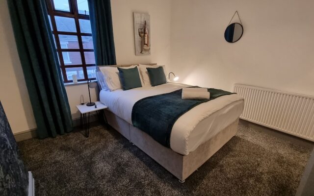 Cosy Stay in Stoke on Trent By Villazu