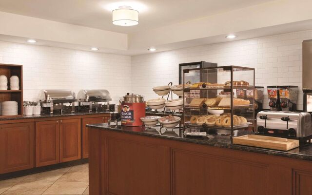 Country Inn & Suites by Radisson, Traverse City, MI