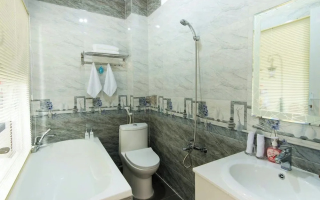 VT Villa Cua Dai Hoi An – Bathroom – Da Nang
