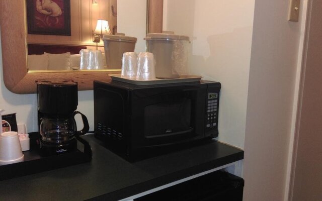 Amherst Inn - Virginia