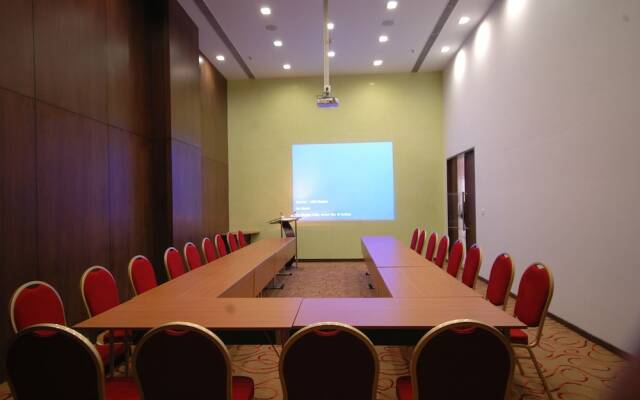 Keys Select by Lemon Tree Hotels, Ludhiana