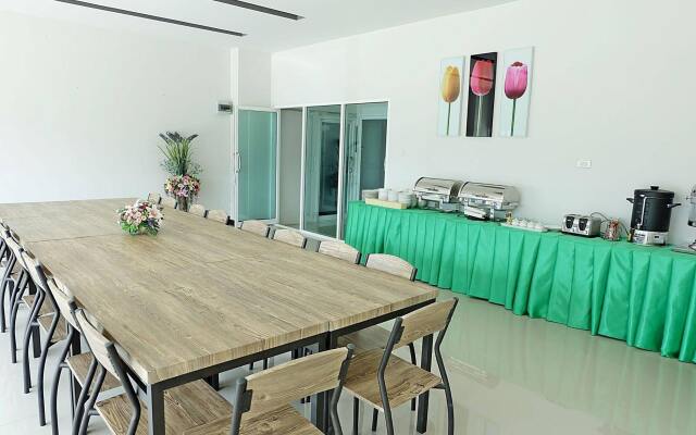 Tenera Boutique Residents