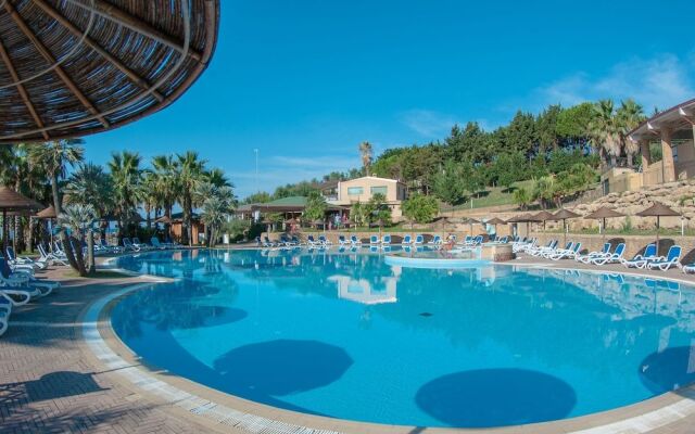 TH Le Castella - Baia degli Dei Village