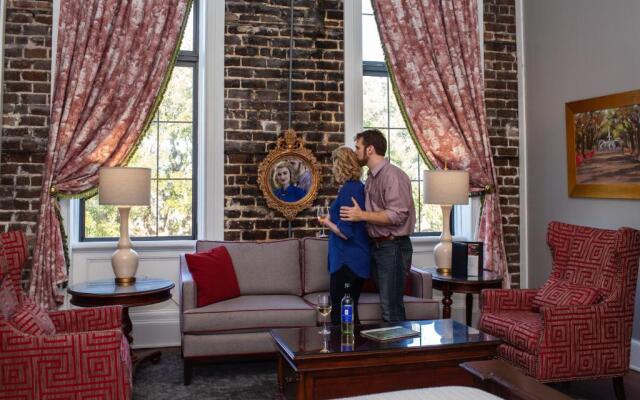 East Bay Inn, Historic Inns of Savannah Collection