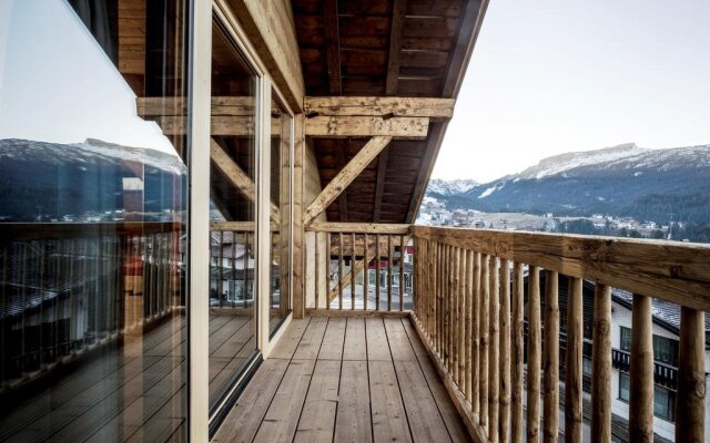 Alpen Select Lodge for 16-24 People