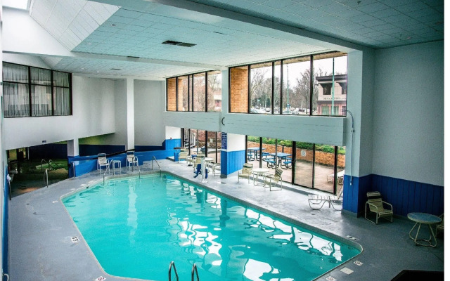 Hotel Mead Resorts & Conventions Center